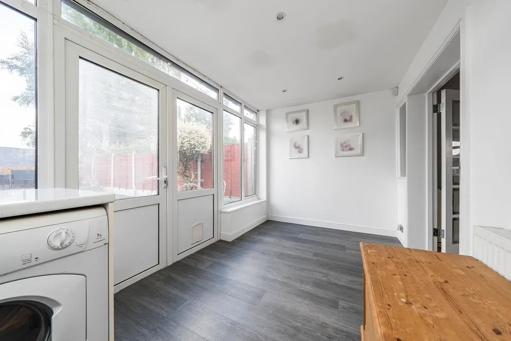 Oxford Gardens, Denham, UB9, photo 38