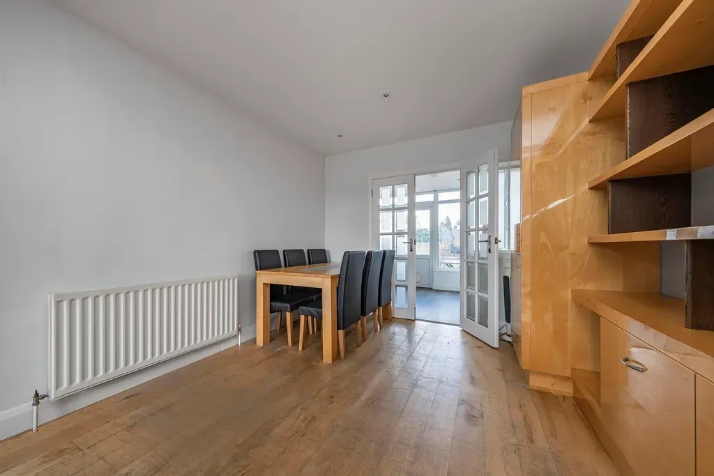 Oxford Gardens, Denham, UB9, photo 31