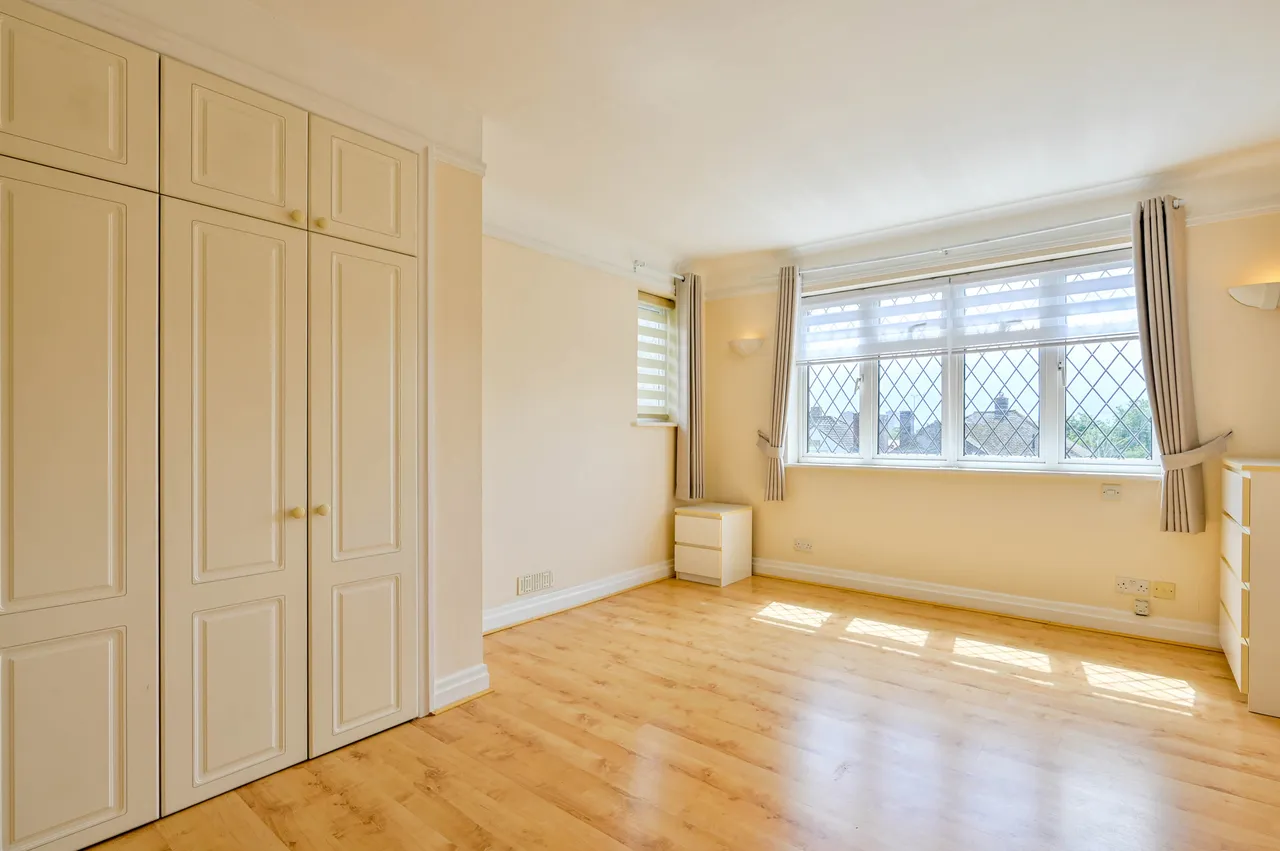 New Malden, KT3, photo 9