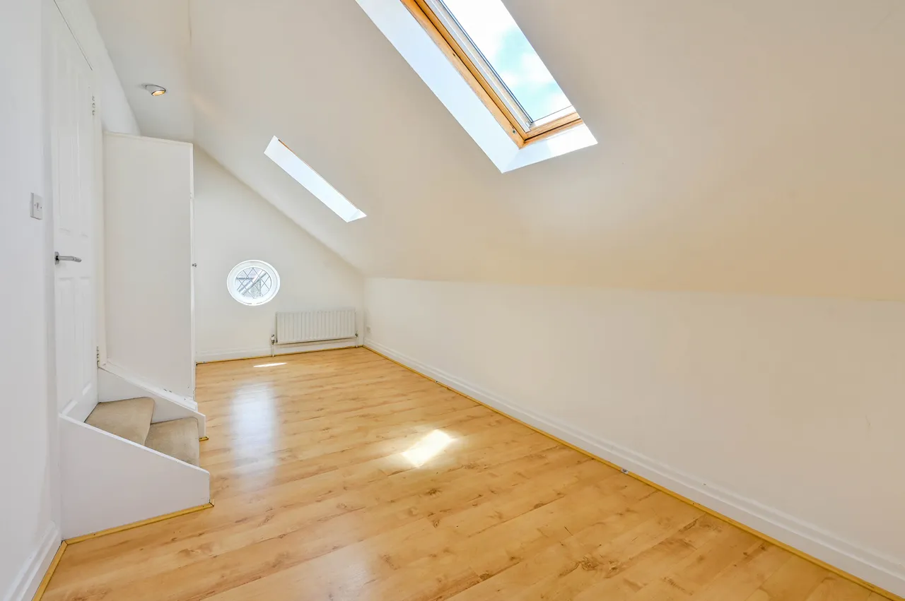 New Malden, KT3, photo 11