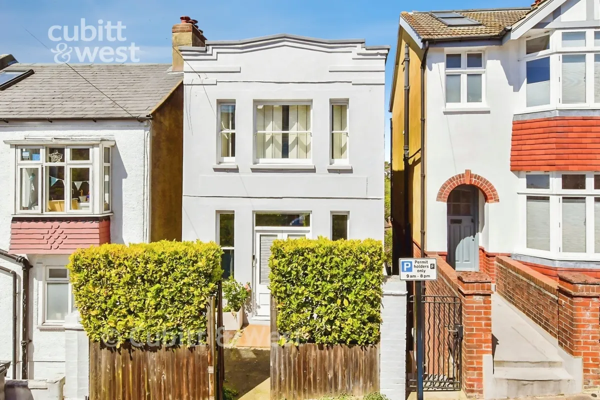 3 bed house to rent, Osborne Road, BN1