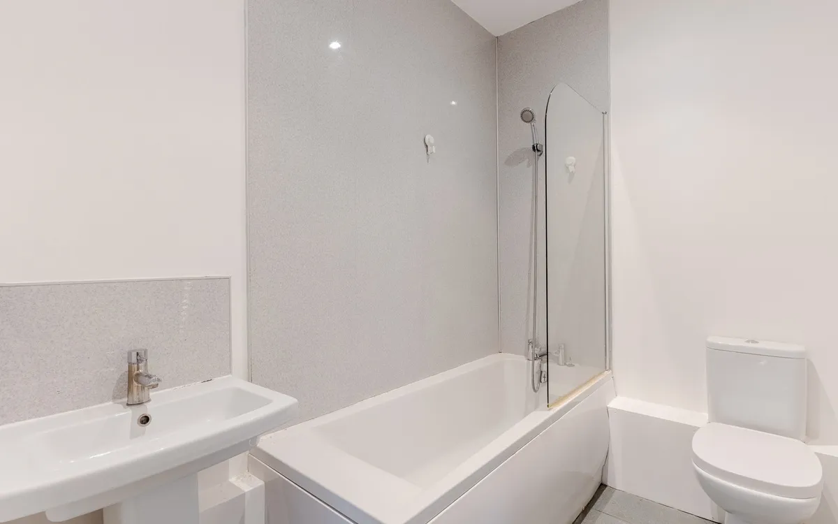 Bishopthorpe Road, Manor Farm, BS10, photo 9