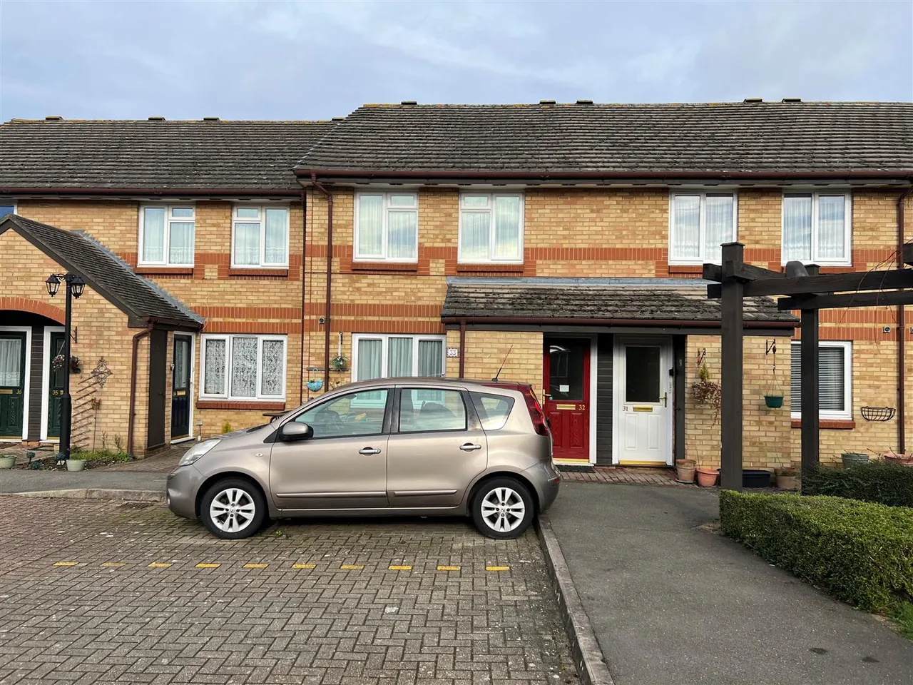 1 bed flat for sale, Auriol Drive, Uxbridge