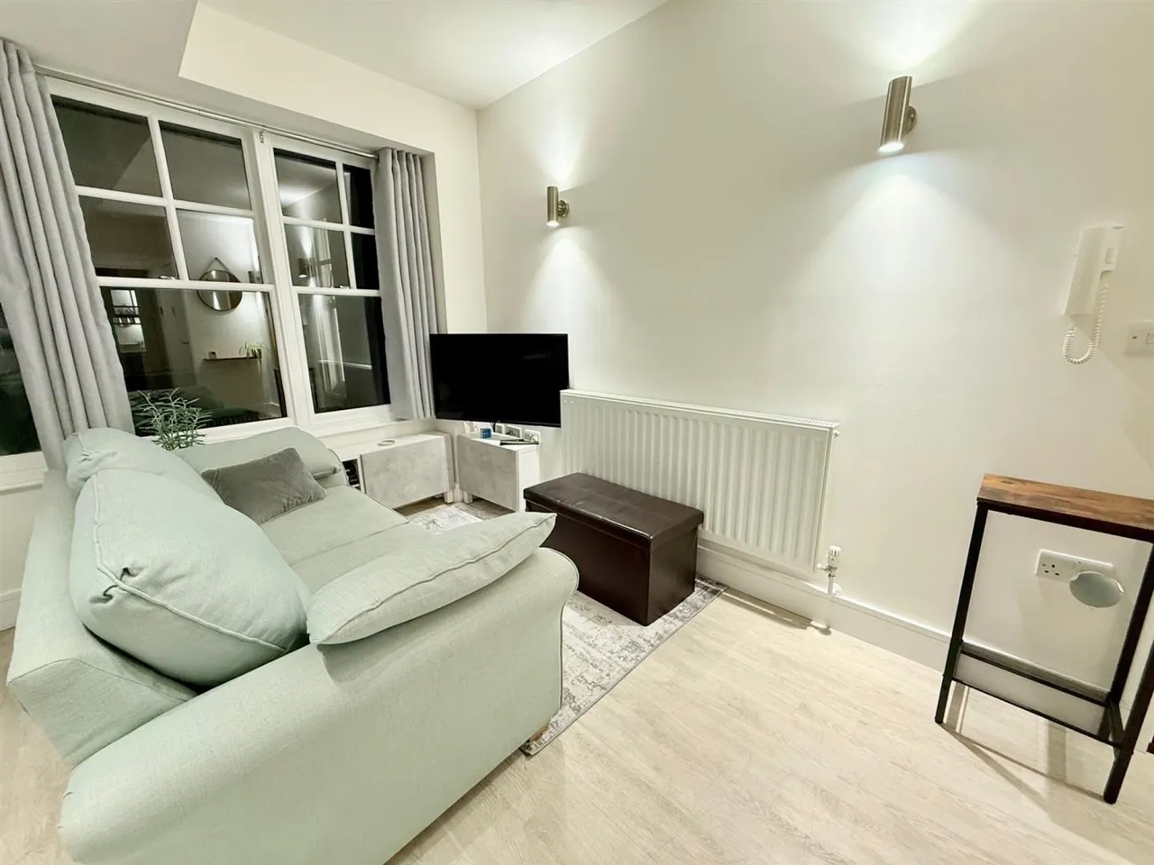 King Harold Court, Waltham Abbey, photo 3