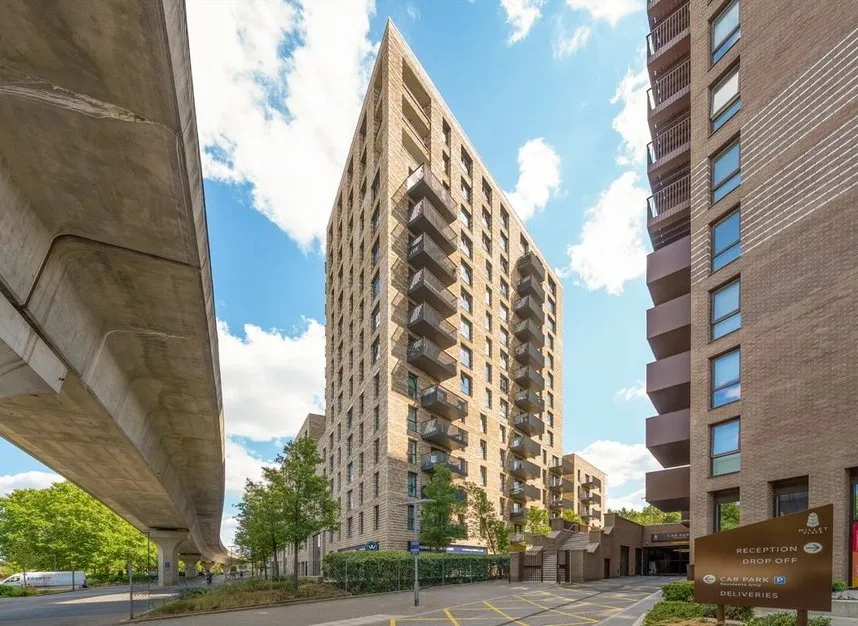 1 bed flat to rent — Bramwell Way, Pontoon Docks, E16