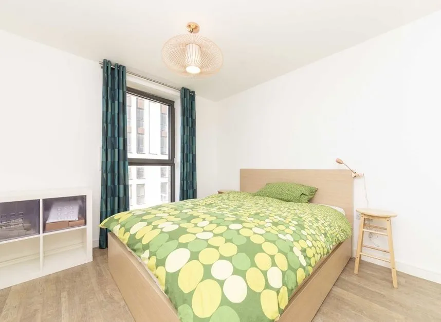 Bramwell Way, Pontoon Docks, E16, photo 5