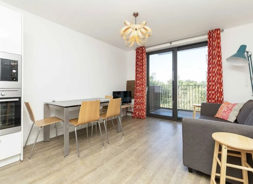 Bramwell Way, Pontoon Docks, E16, photo 2