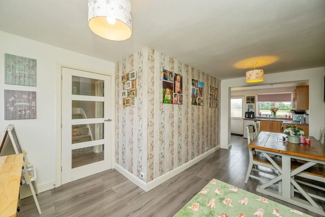 Coronation Avenue, Mile Oak, Tamworth, Staffordshire, B78, photo 4