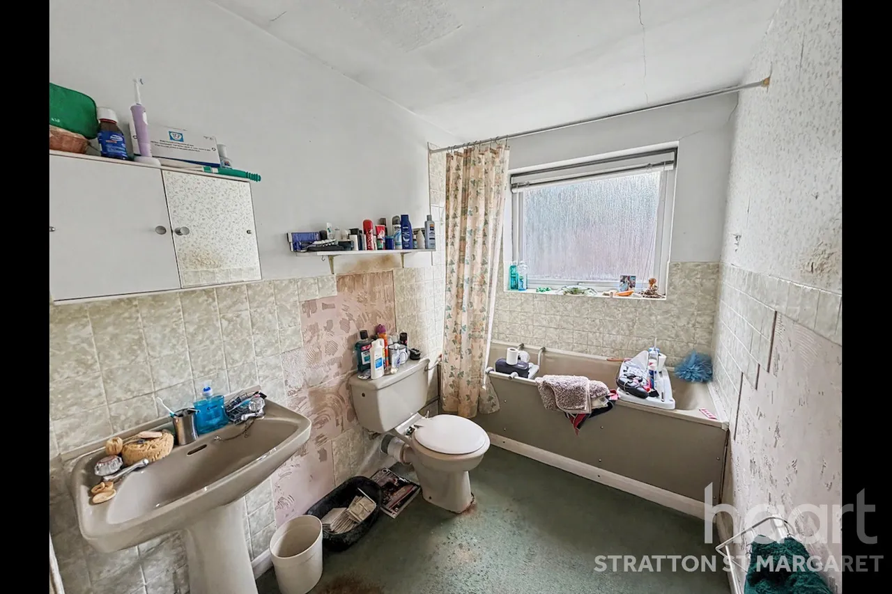 Churn Hill, Cirencester, GL7, photo 18