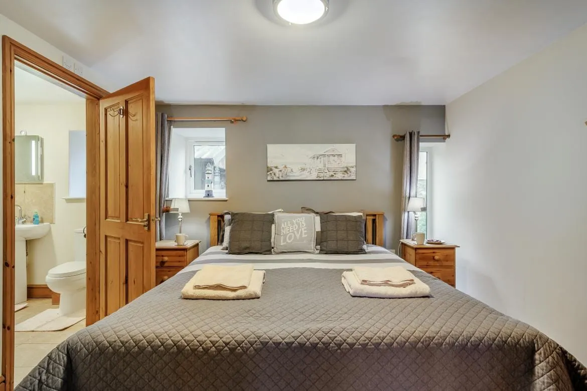 Golden Grove, Carmarthen, SA32, photo 61