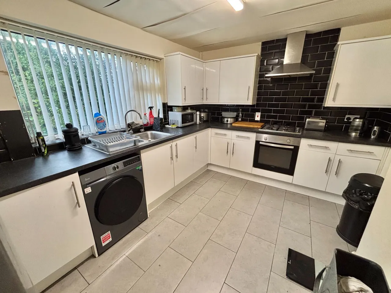 Medway Road, Oldham, OL8, photo 5