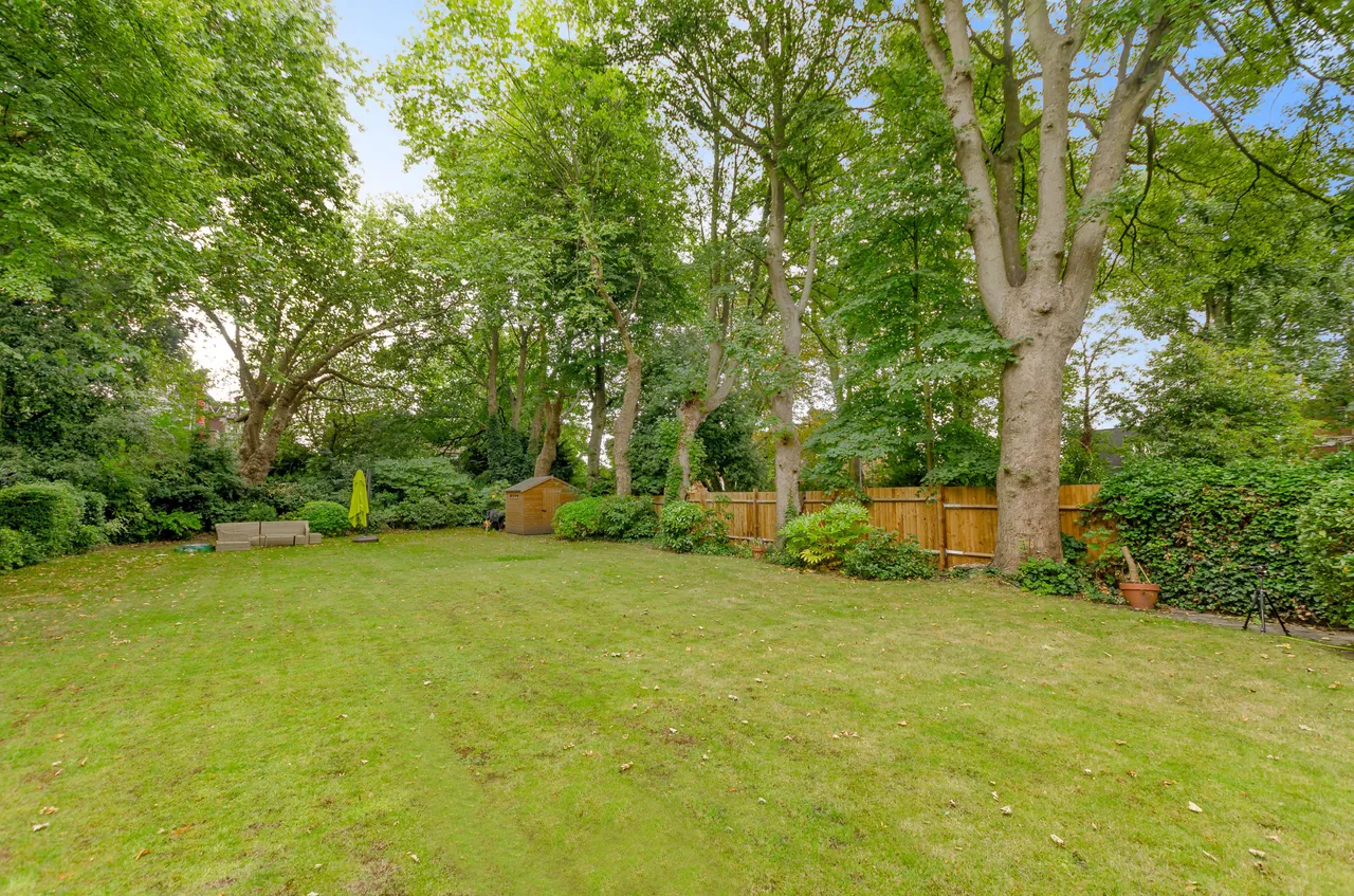 Flat 4, 54 Fitzjohns Avenue, London, photo 7