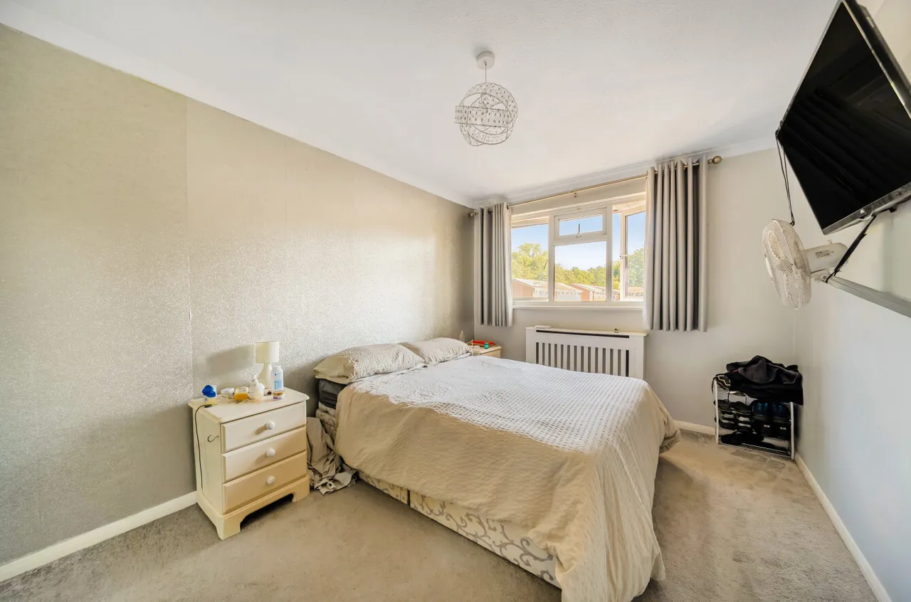Busdens Way, Milford, GU8, photo 9