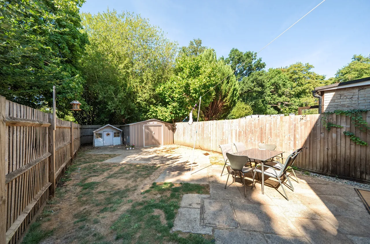 Busdens Way, Milford, GU8, photo 15