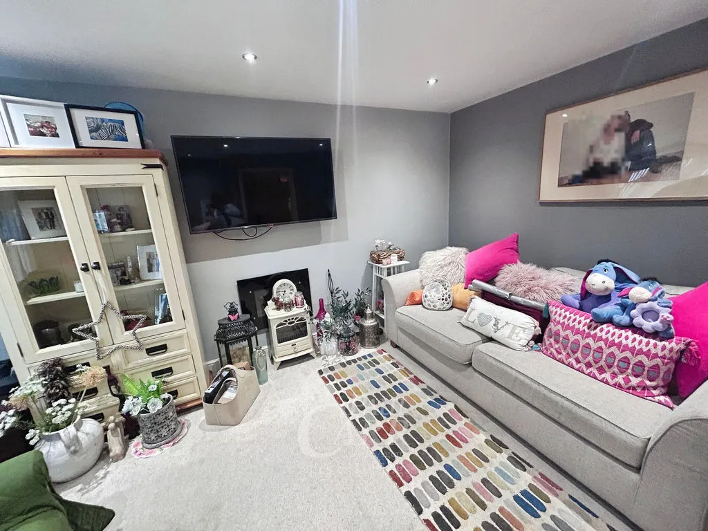 Kingsdown Avenue, Great Barr, B42, photo 12