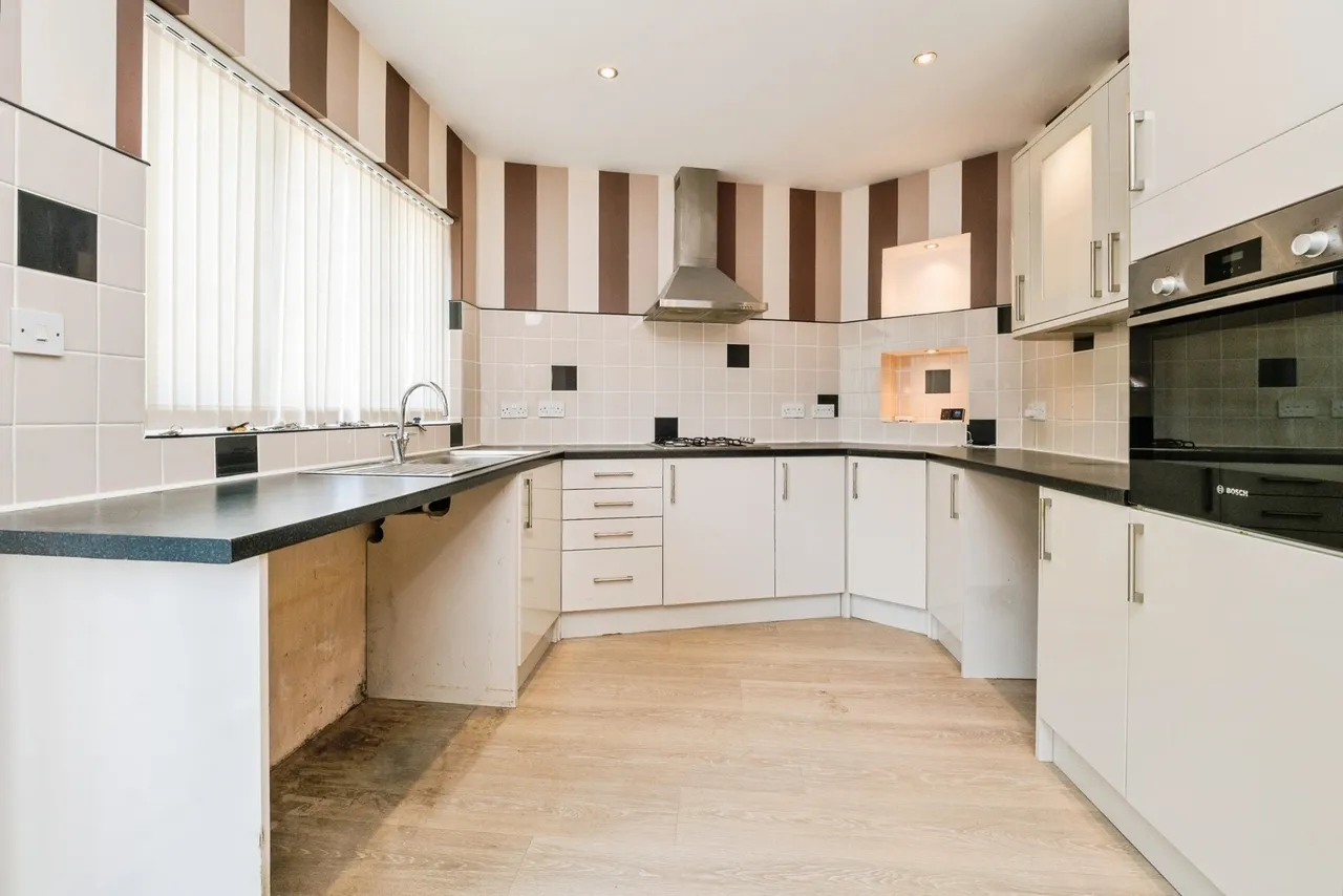 Victor Gardens, Hornchurch, Essex, RM12, photo 5