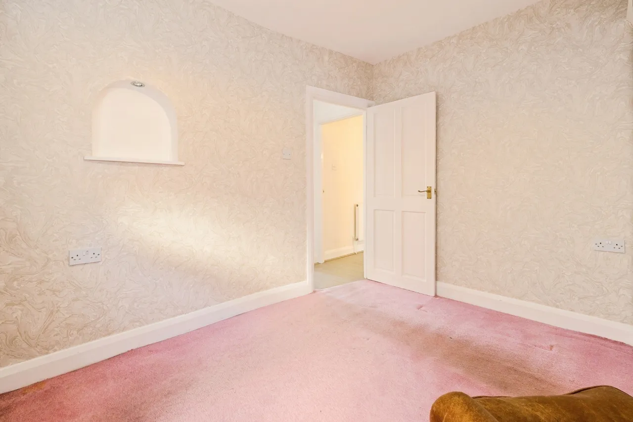 Victor Gardens, Hornchurch, Essex, RM12, photo 10