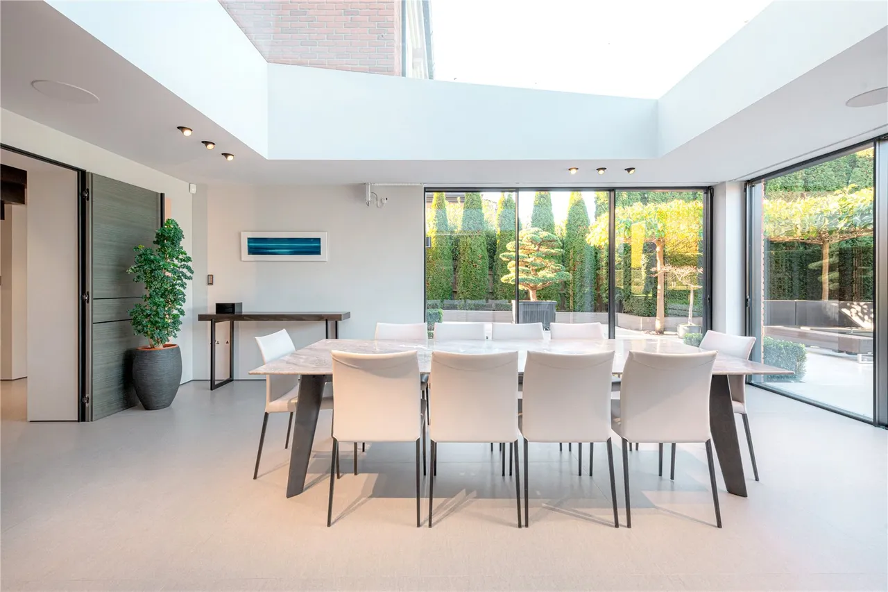 Fairmile Avenue, Cobham, KT11, photo 8