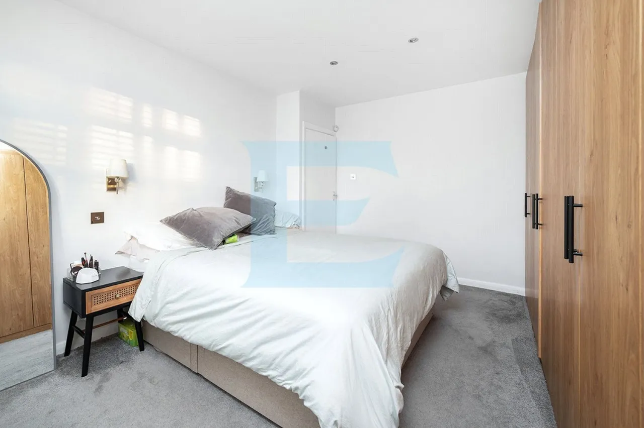 Byron Road, Mill Hill, NW7, photo 12