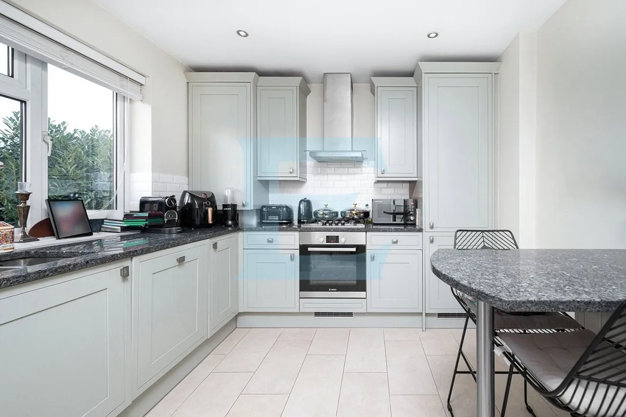 Byron Road, Mill Hill, NW7, photo 6
