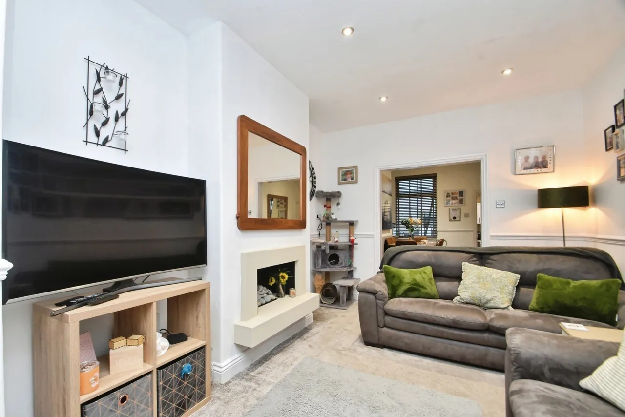 Regent Place, Starbeck, Harrogate, North Yorkshire, HG1, photo 2