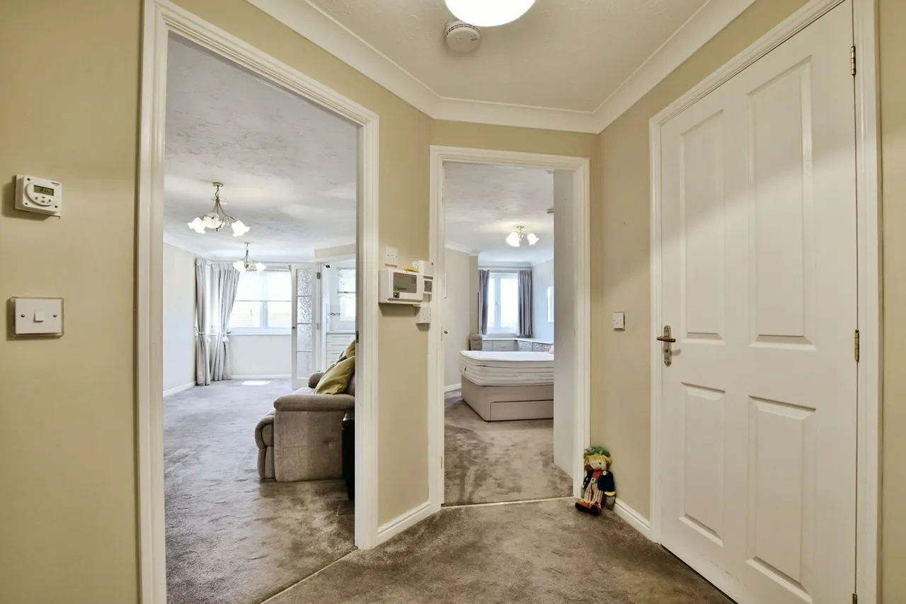 Howard Court, Bedford Drive, Timperley, Altrincham, WA15, photo 6