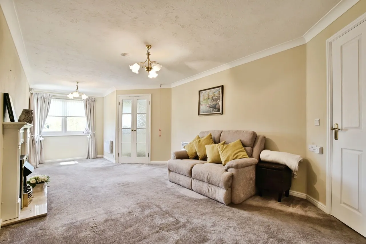 Howard Court, Bedford Drive, Timperley, Altrincham, WA15, photo 3