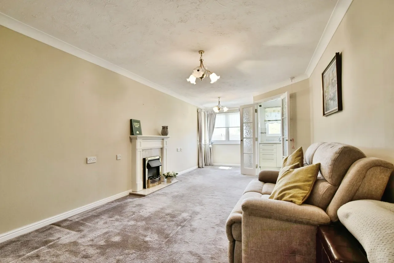 Howard Court, Bedford Drive, Timperley, Altrincham, WA15, photo 14