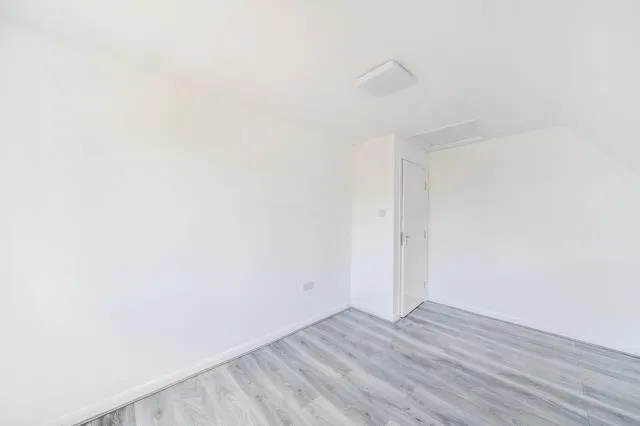 Feltham Hill Road, Ashford, TW15, photo 26