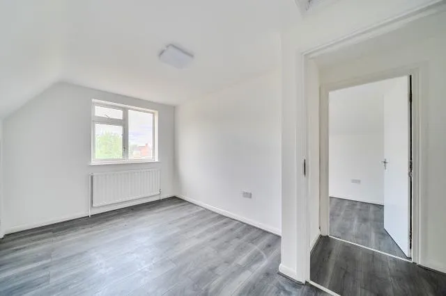 Feltham Hill Road, Ashford, TW15, photo 15