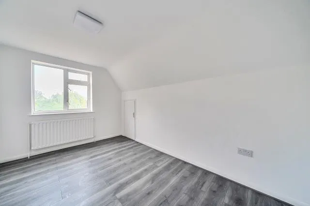 Feltham Hill Road, Ashford, TW15, photo 14