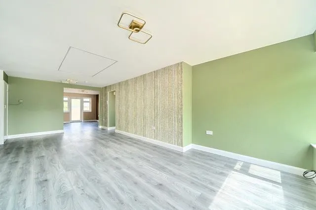 Feltham Hill Road, Ashford, TW15, photo 17