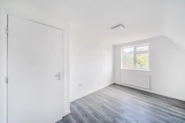 Feltham Hill Road, Ashford, TW15, photo 27