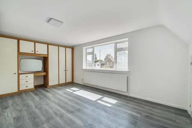 Feltham Hill Road, Ashford, TW15, photo 8