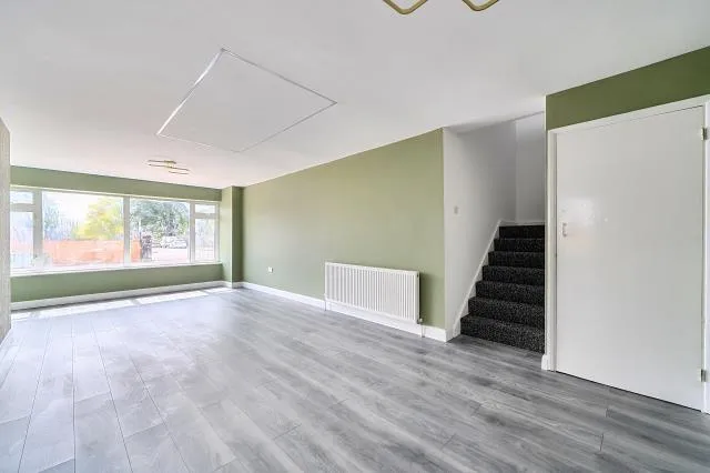 Feltham Hill Road, Ashford, TW15, photo 18