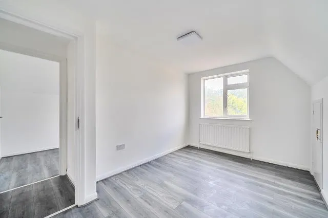 Feltham Hill Road, Ashford, TW15, photo 16