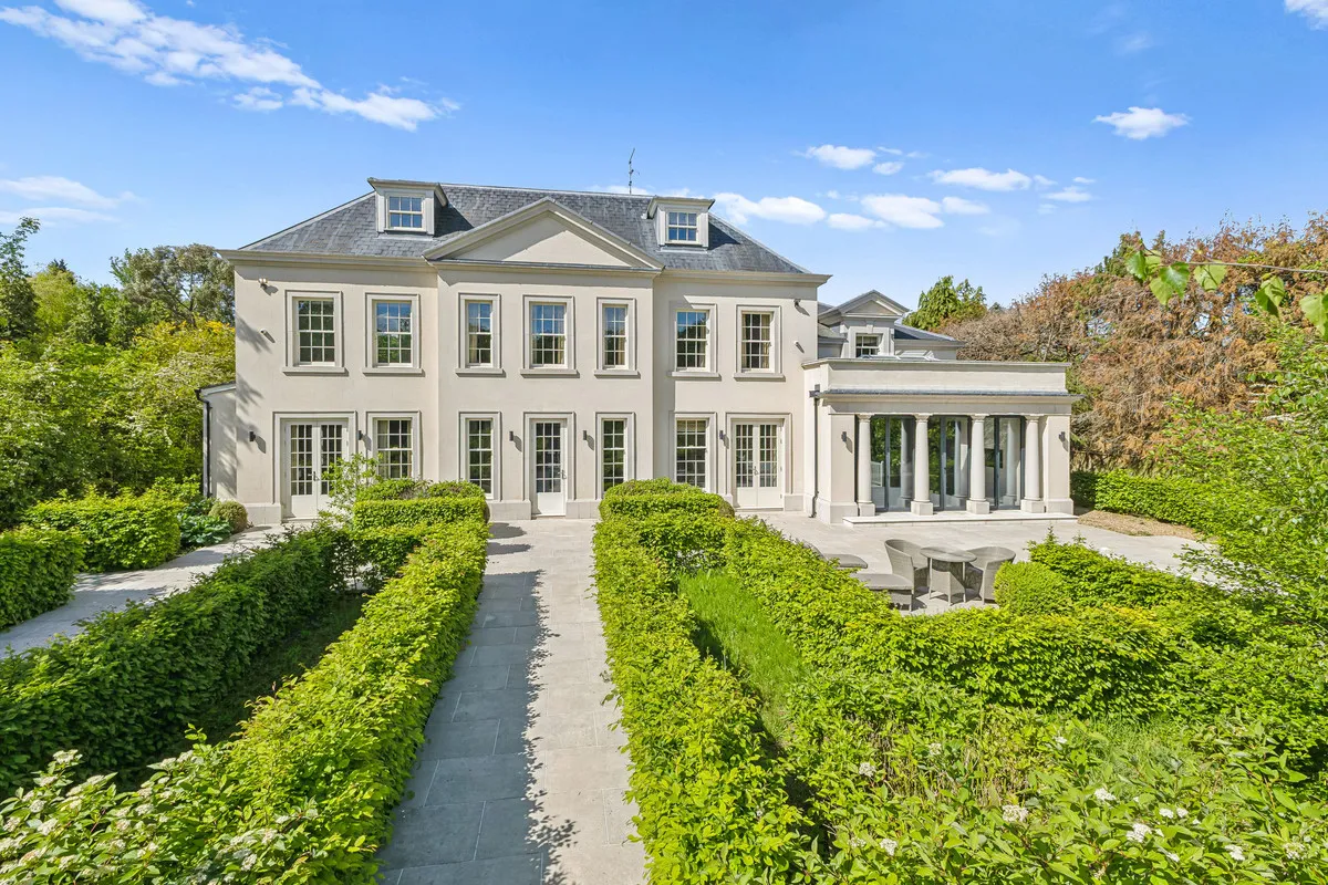 Princes Drive, Oxshott, KT22, photo 2
