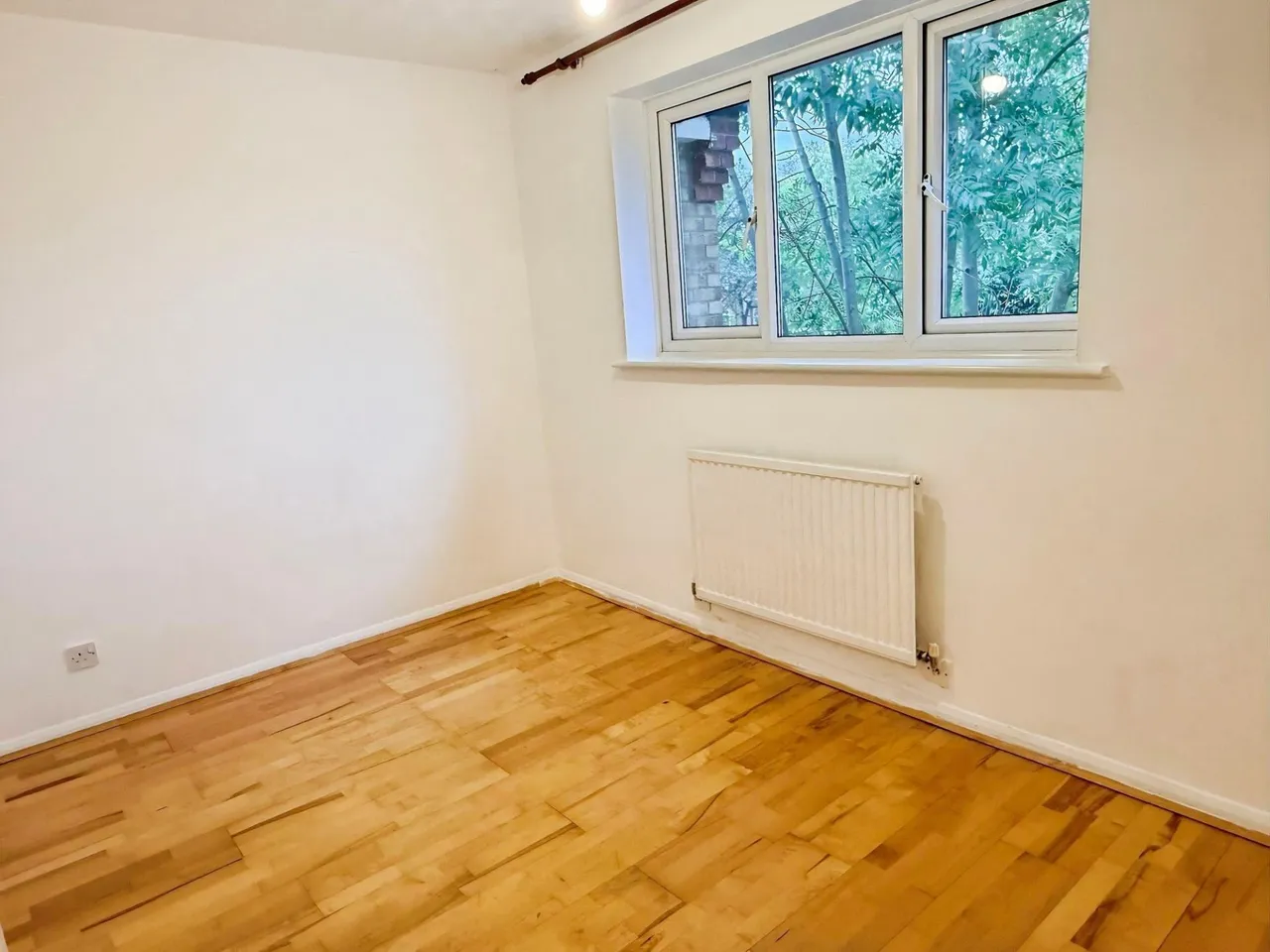 Larchwood Close, Leicester, LE2, photo 9