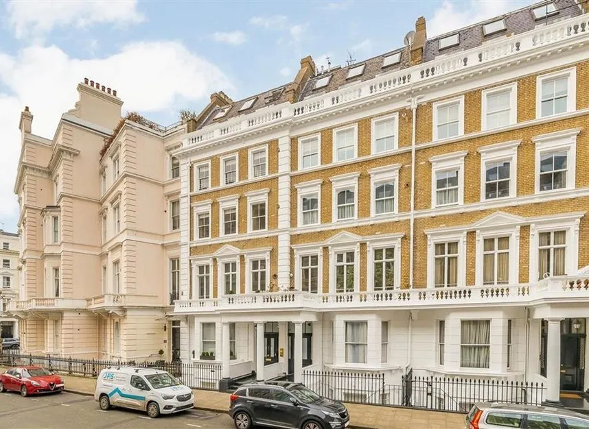 1 bed flat for sale, Manson Place, South Kensington, SW7