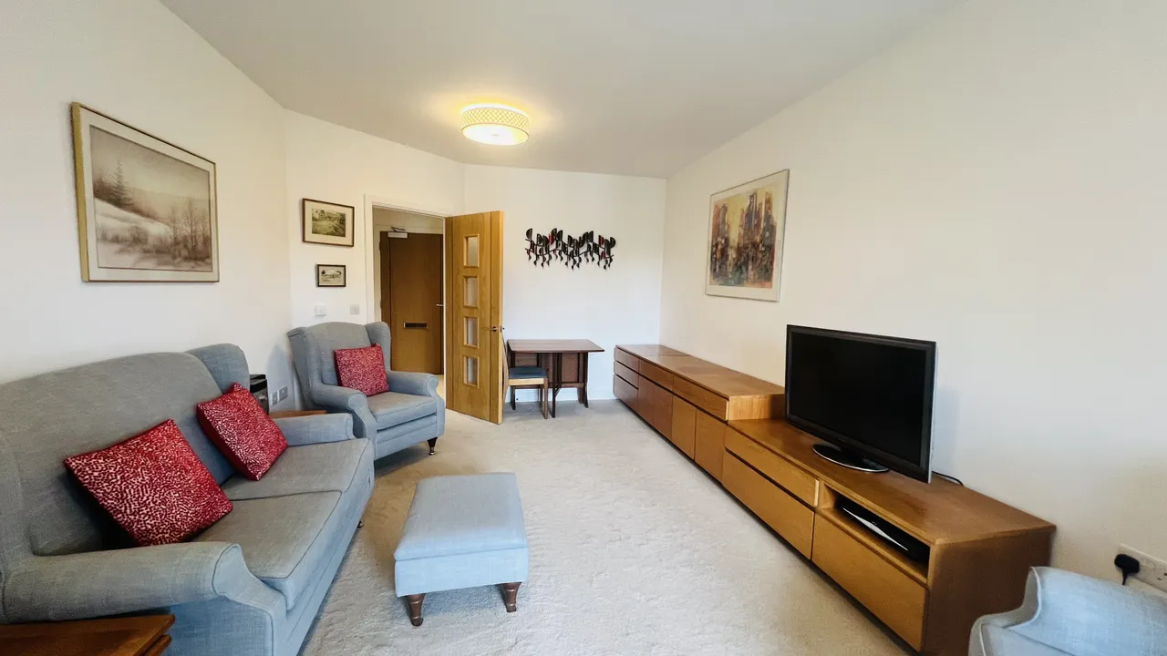 Bridge Avenue, MAIDENHEAD, photo 8