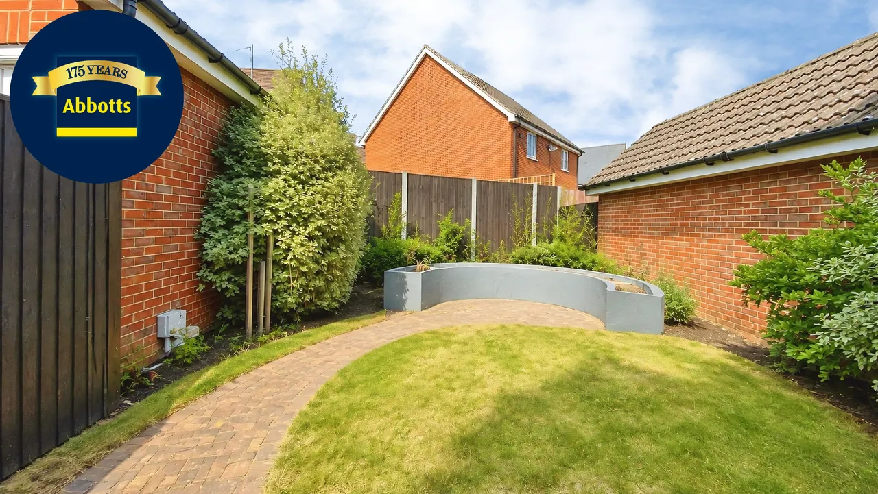 Ratcliffe Gate, Beaulieu Park, Chelmsford CM1, photo 4