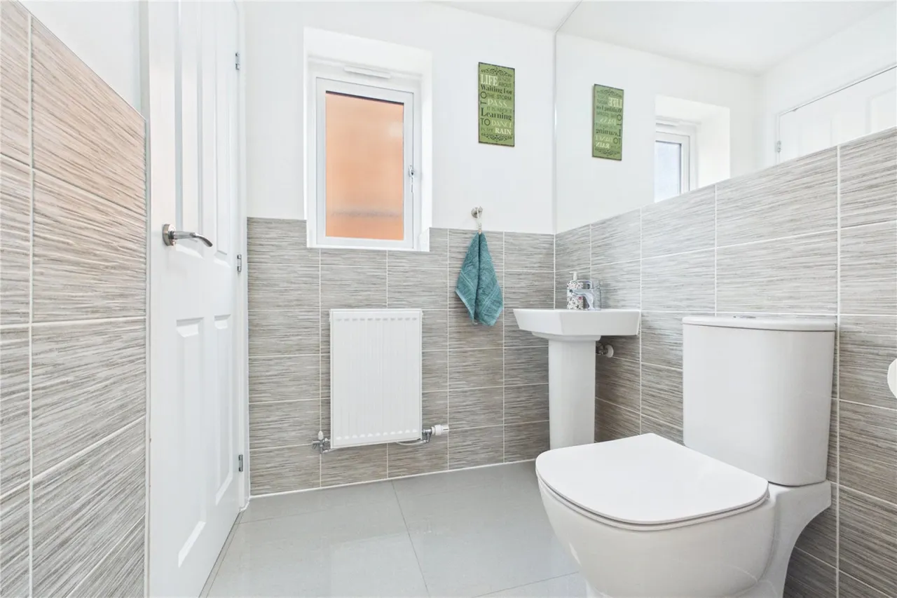 Fullbrook Avenue, Spencers Wood, RG7, photo 10