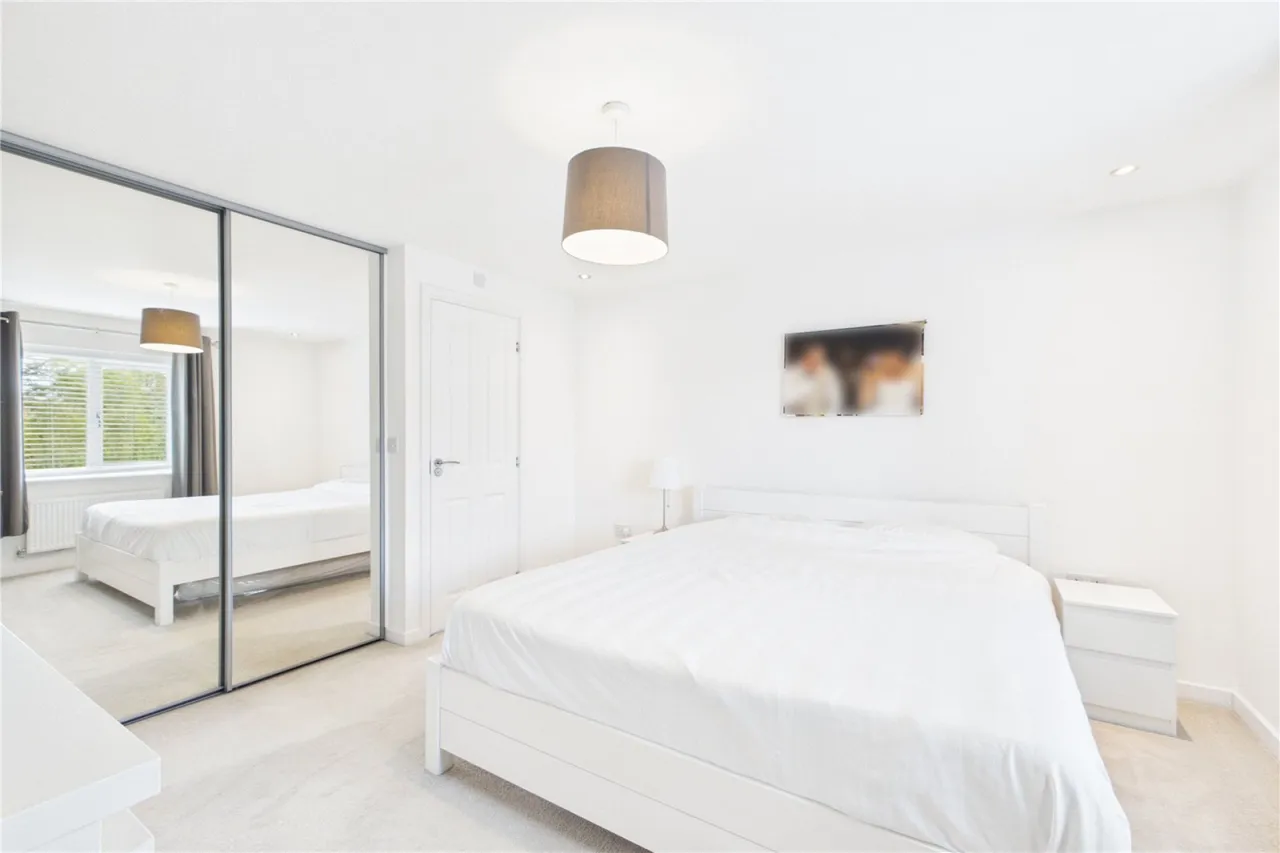 Fullbrook Avenue, Spencers Wood, RG7, photo 12