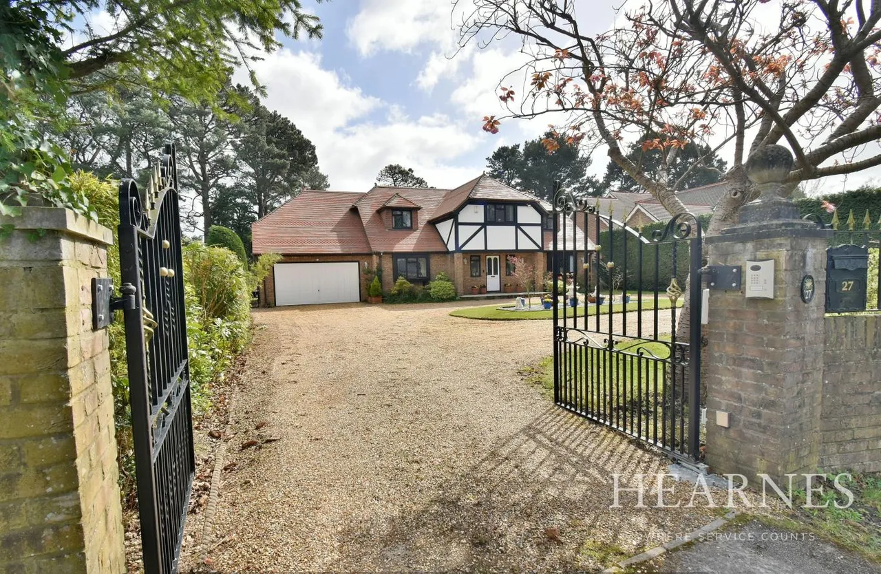 5 bed house for sale, Golf Links Road, BH22