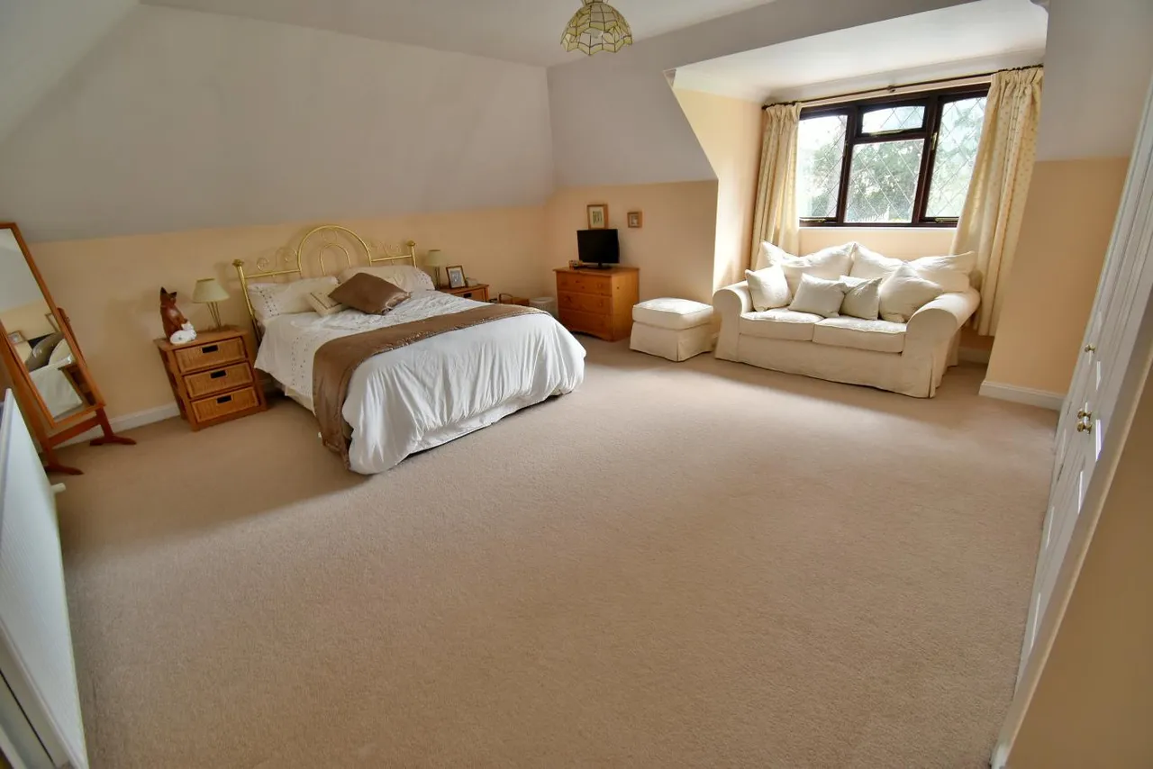 Golf Links Road, BH22, photo 19