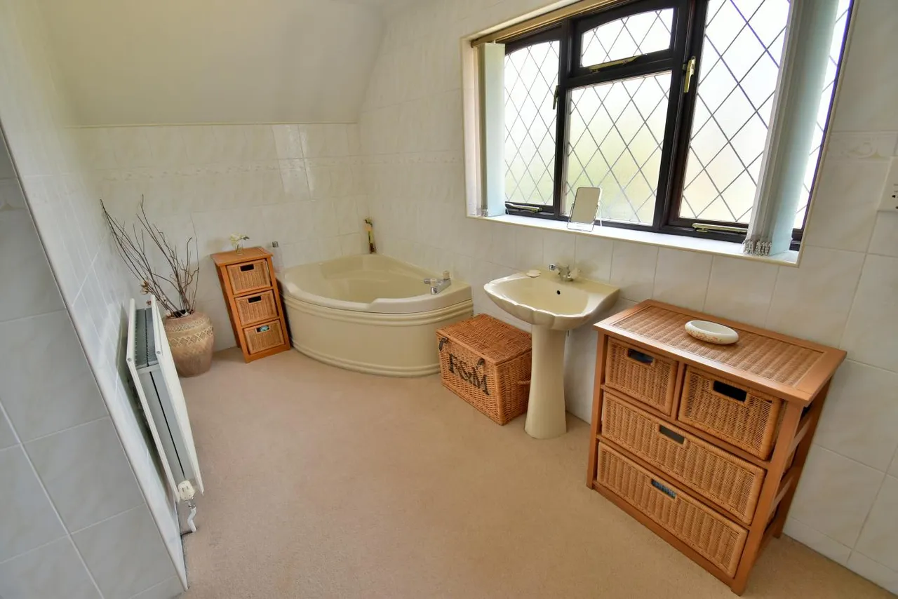 Golf Links Road, BH22, photo 22