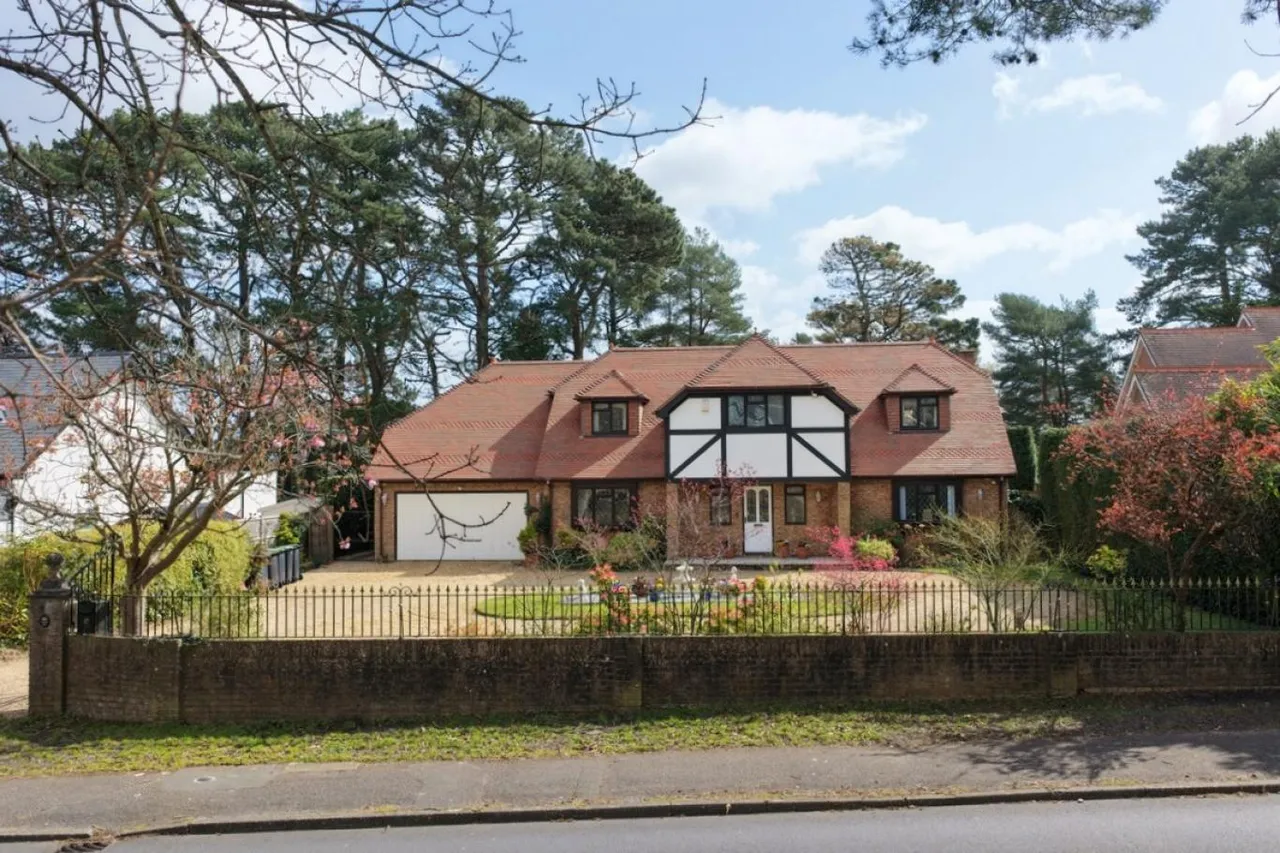 Golf Links Road, BH22, photo 27