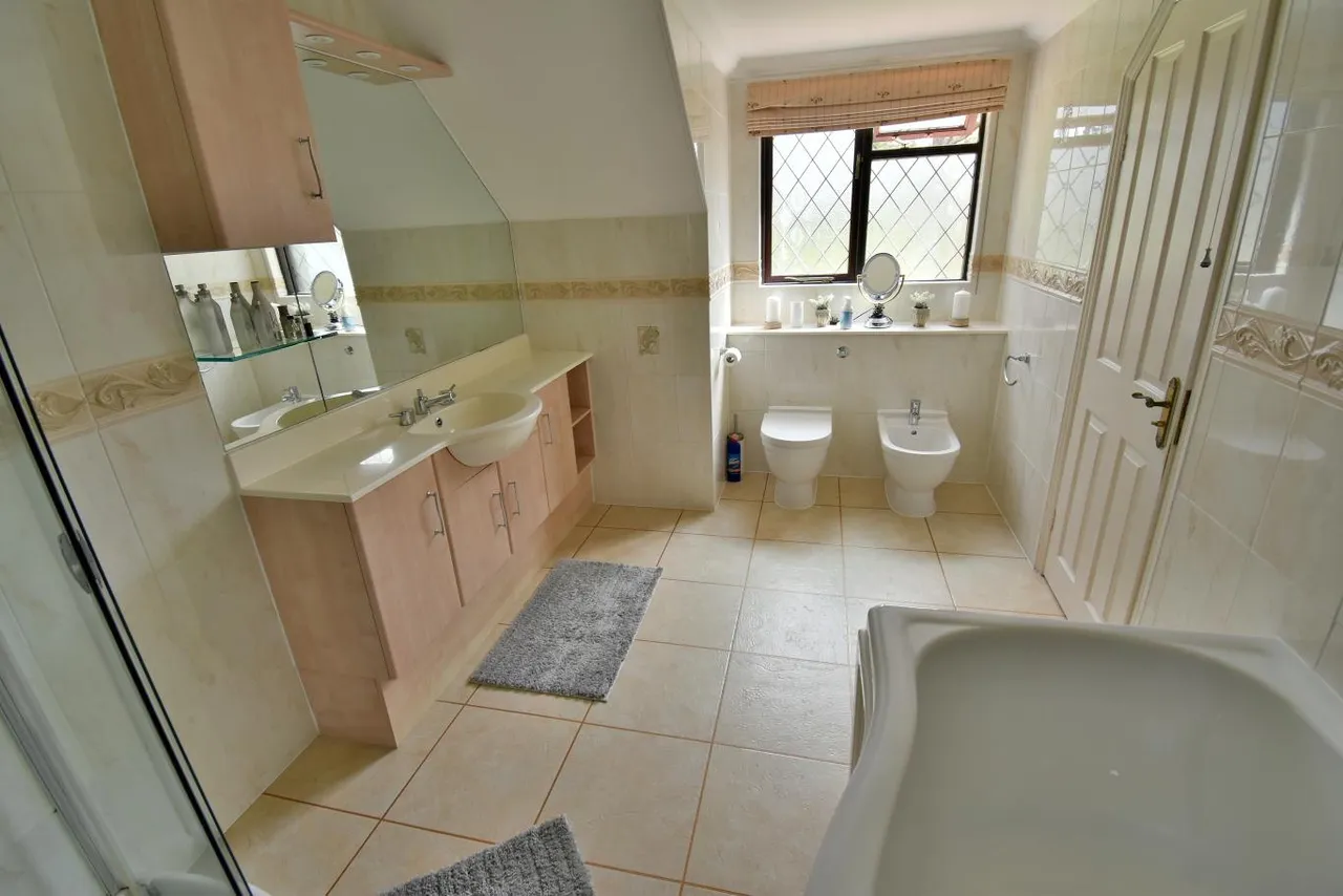 Golf Links Road, BH22, photo 18