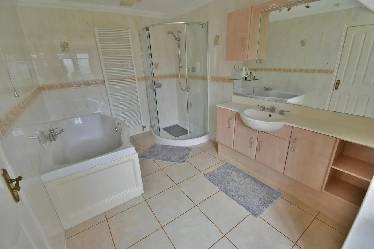 Golf Links Road, BH22, photo 17