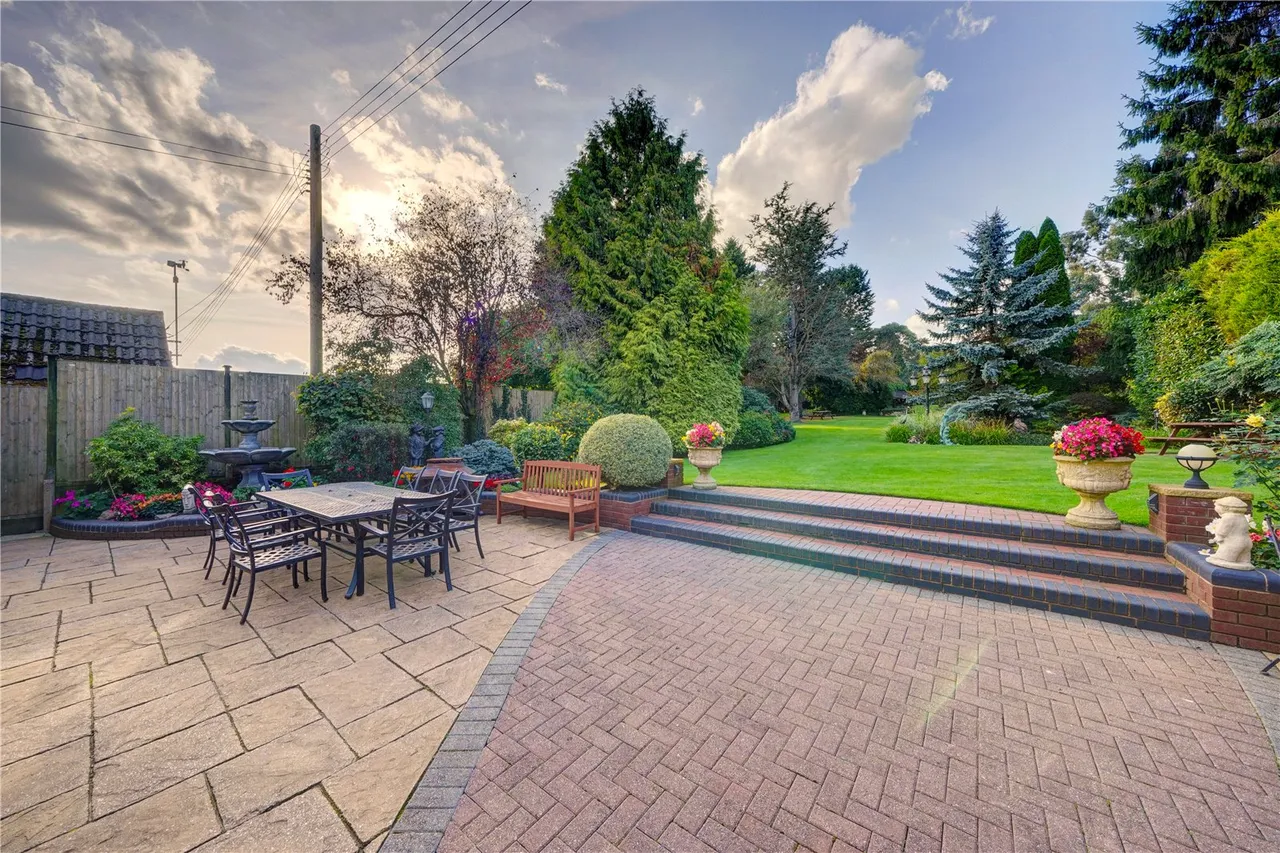 Wyndham House, Yew Tree Lane, Fairfield, Bromsgrove, Worcestershire, B61 9LT, photo 5